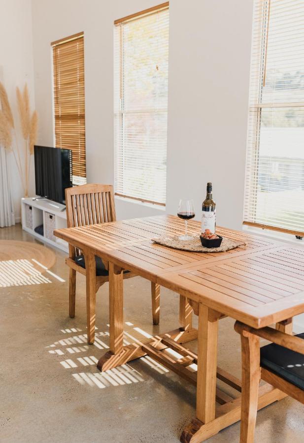 S T U D I O 22 Peaceful Retreat With Garden Views Leilighet Port Lincoln Eksteriør bilde